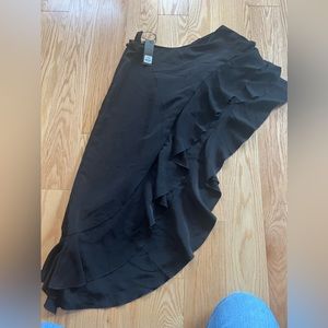 Revamped skirt black size large
